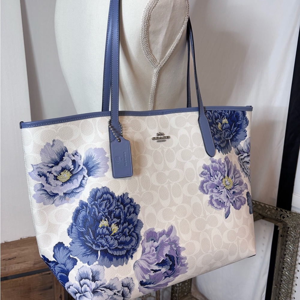 Coach City Tote Bag White and Blue Kaffe Floral Print - Picture 12 of 12